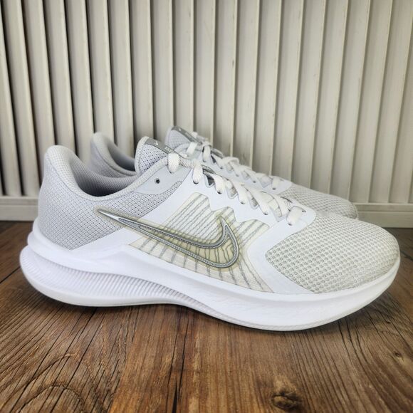 Nike Downshifter 11 Women's 7.5 White Athletic Running Sneakers Shoes CW3413-100 - Picture 1 of 9